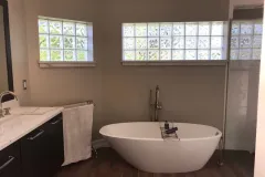 Bathroom with Tub